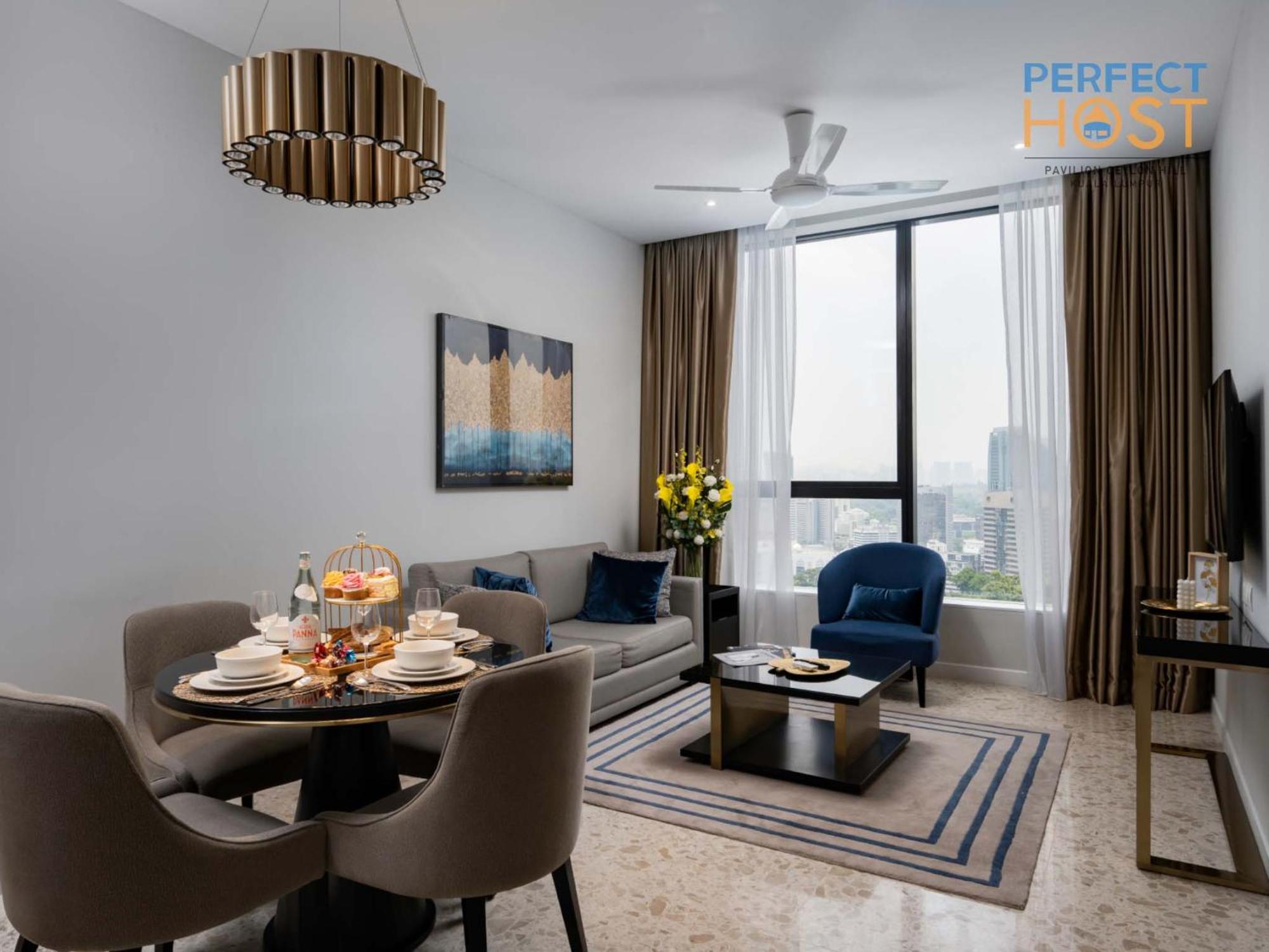 Pavilion Ceylon Hill Suites, Bukit Bintang By Perfect Host Kuala Lumpur Exterior foto A living room in a serviced apartment